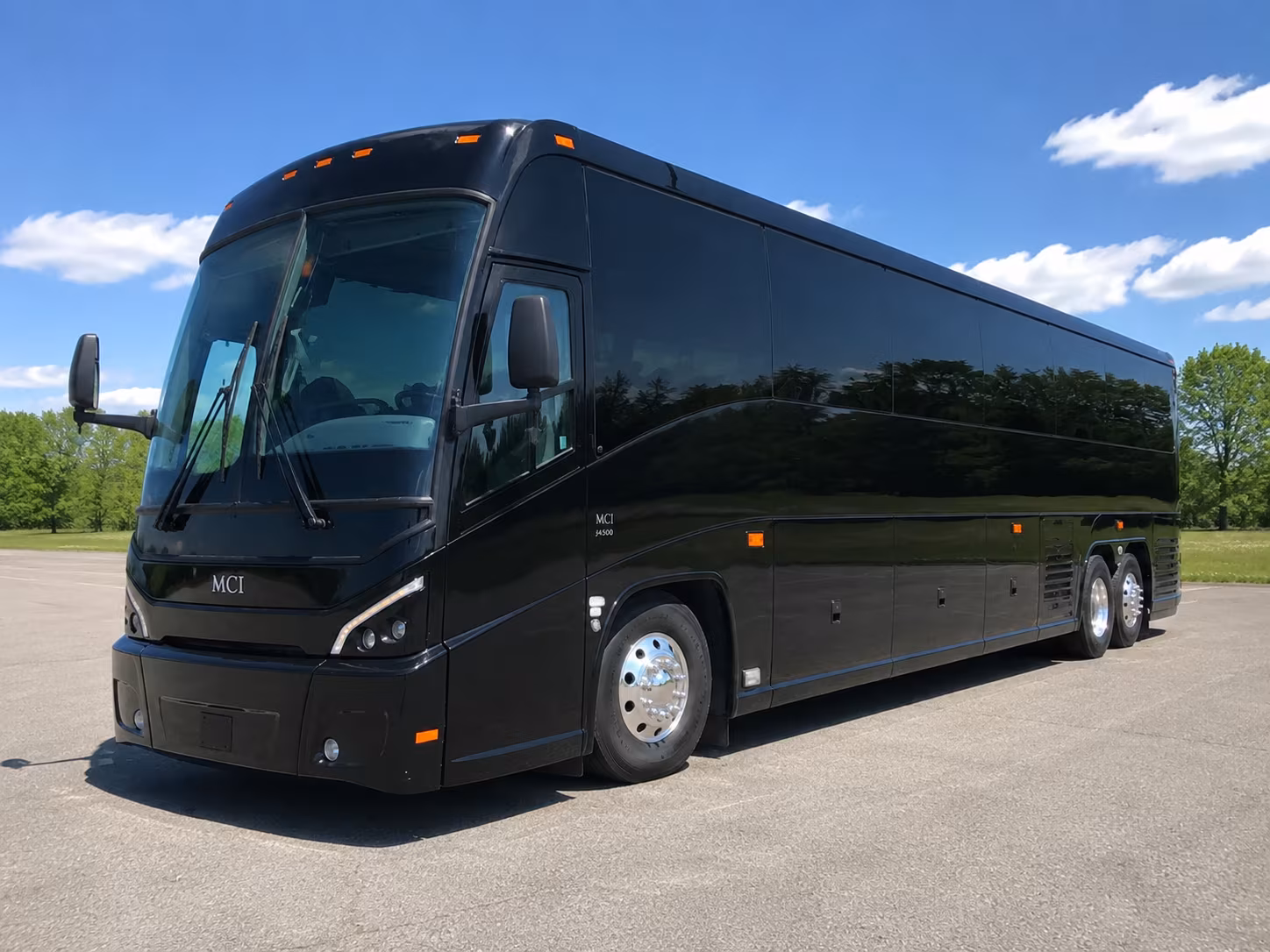charter buses to titans games and nashville professional sports from clarksville