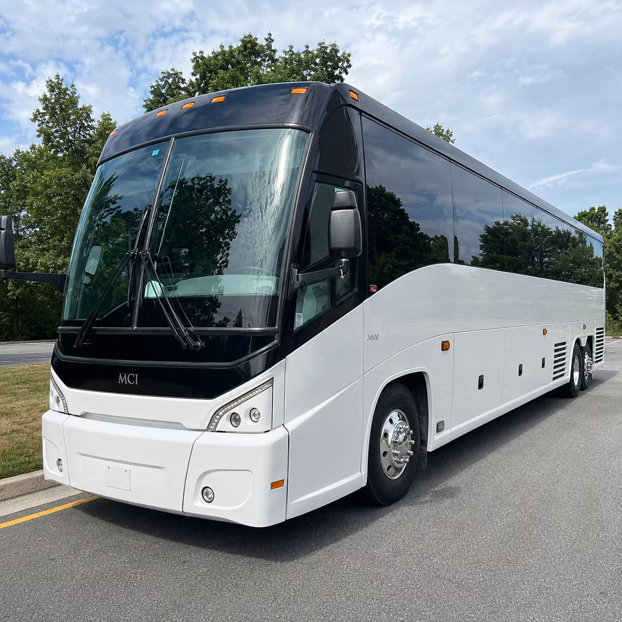 clarksvillecharterbusservices com is the go to way to find church buses in clarksville tennessee