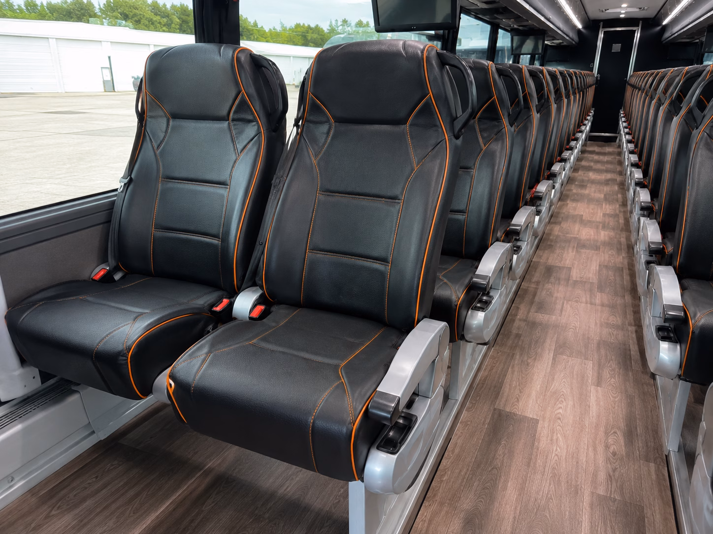 downtown clarksville brewery crawl bus rentals