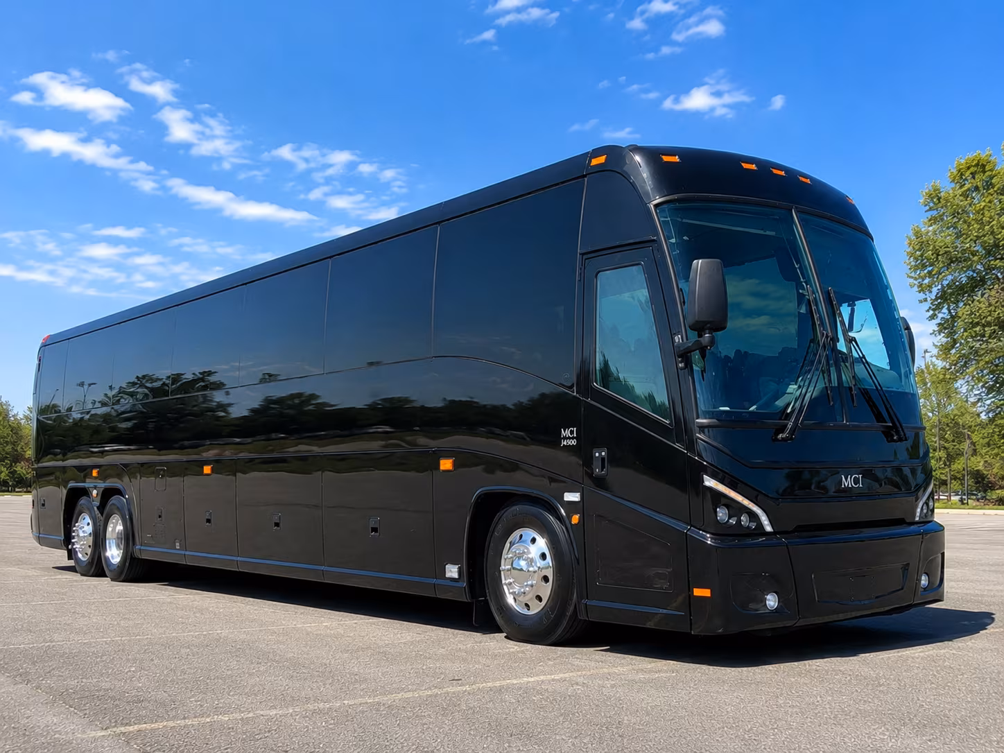 shuttle your guests between clarksville hotels and your wedding venue